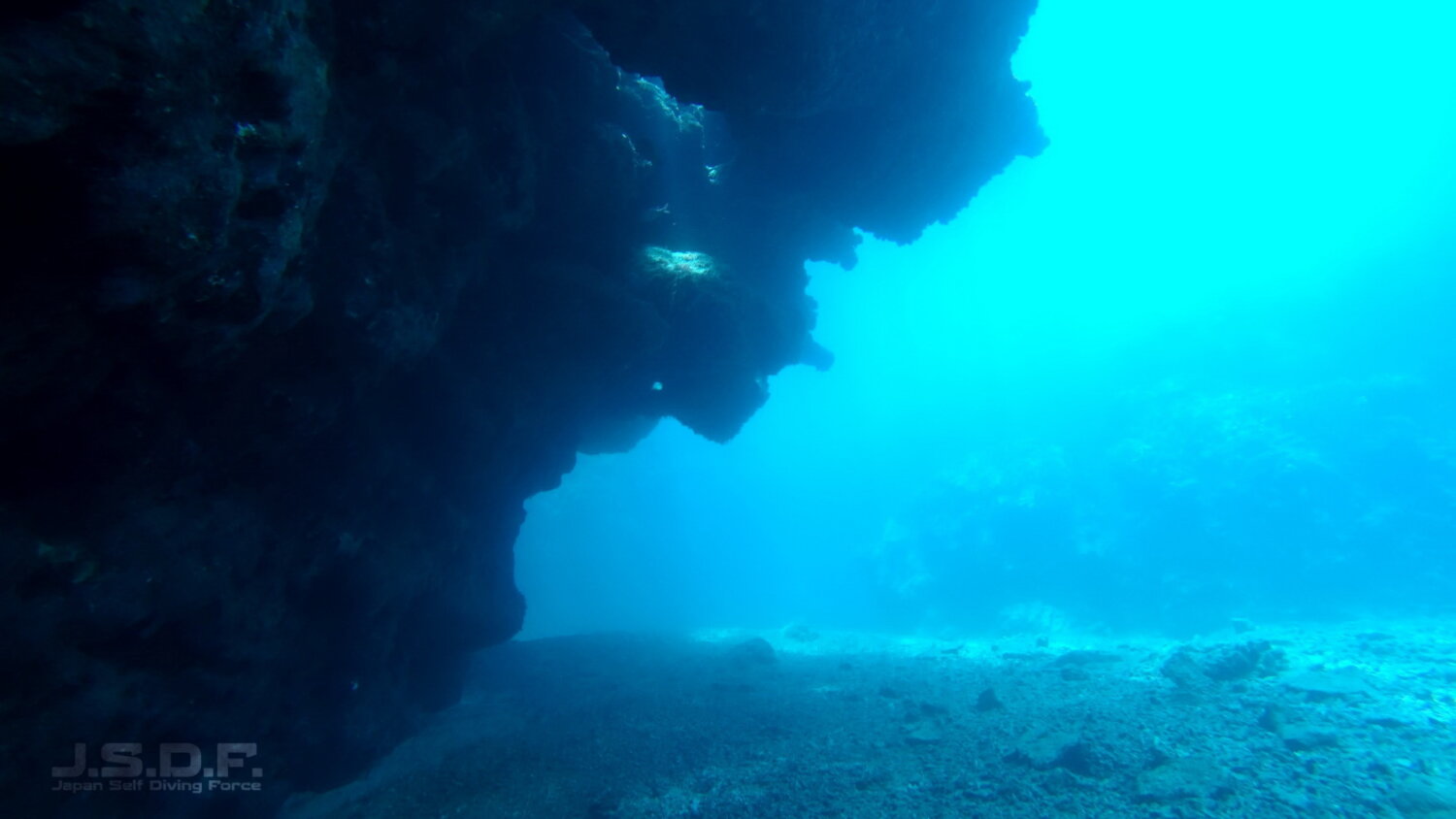 石切Z - 沖縄ダイビングマップ - Okinawa Diving Map